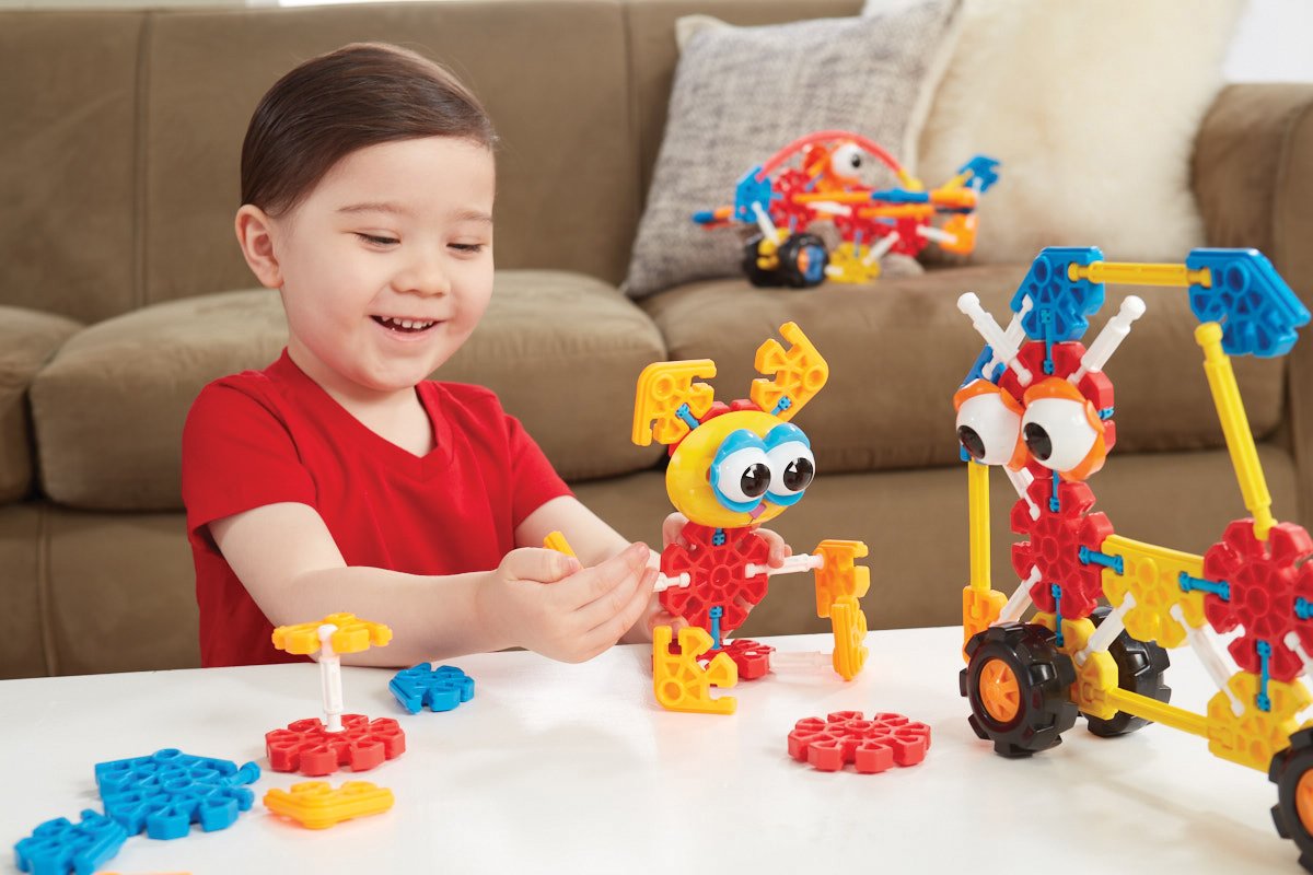 K'NEX Oodles of Pals colorful models inspire kid-led construction.