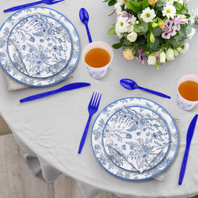 Kochorie disposable knife set, ready for effortless cleanup.