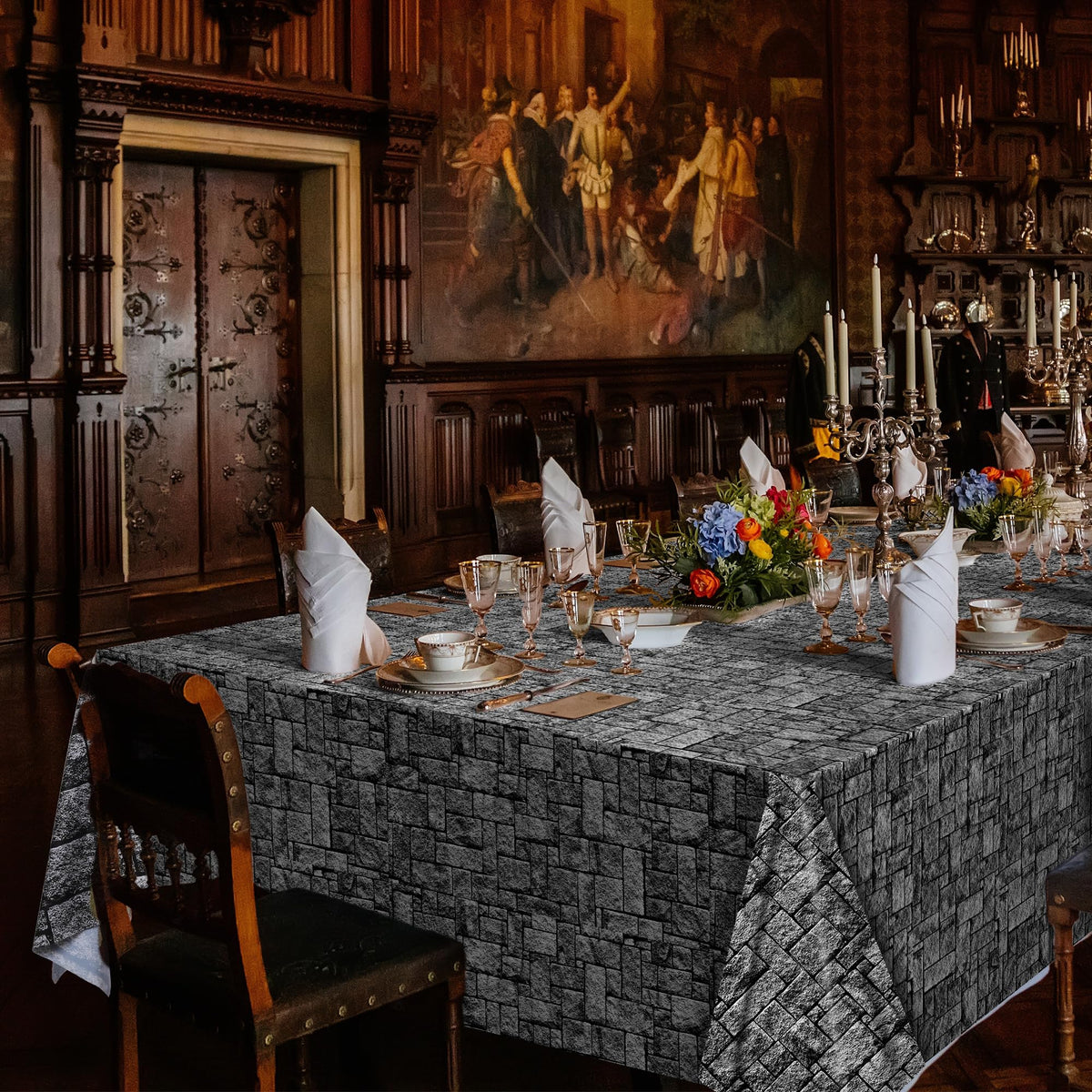 Kochorie disposable table cover protects surfaces against spills.