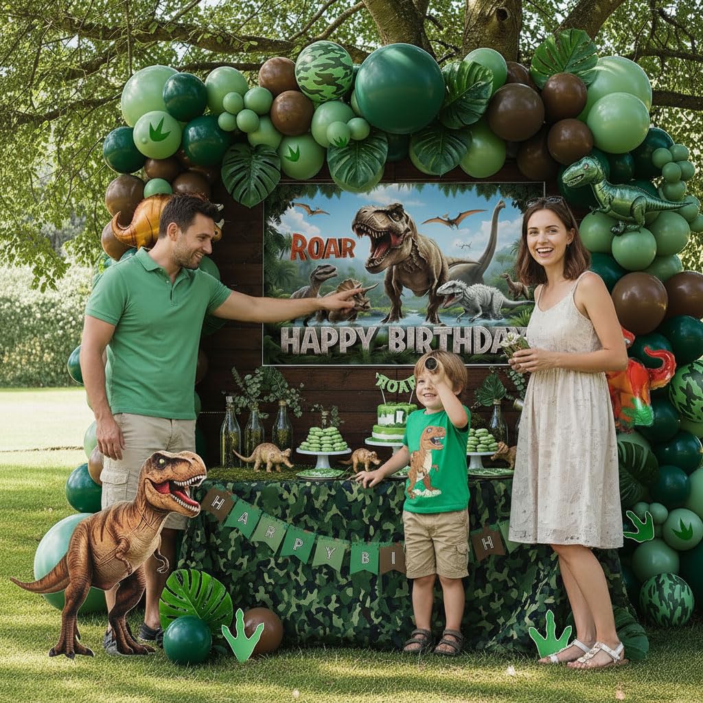 Kozee Happy Birthday banner complements the jungle theme and ties the set together