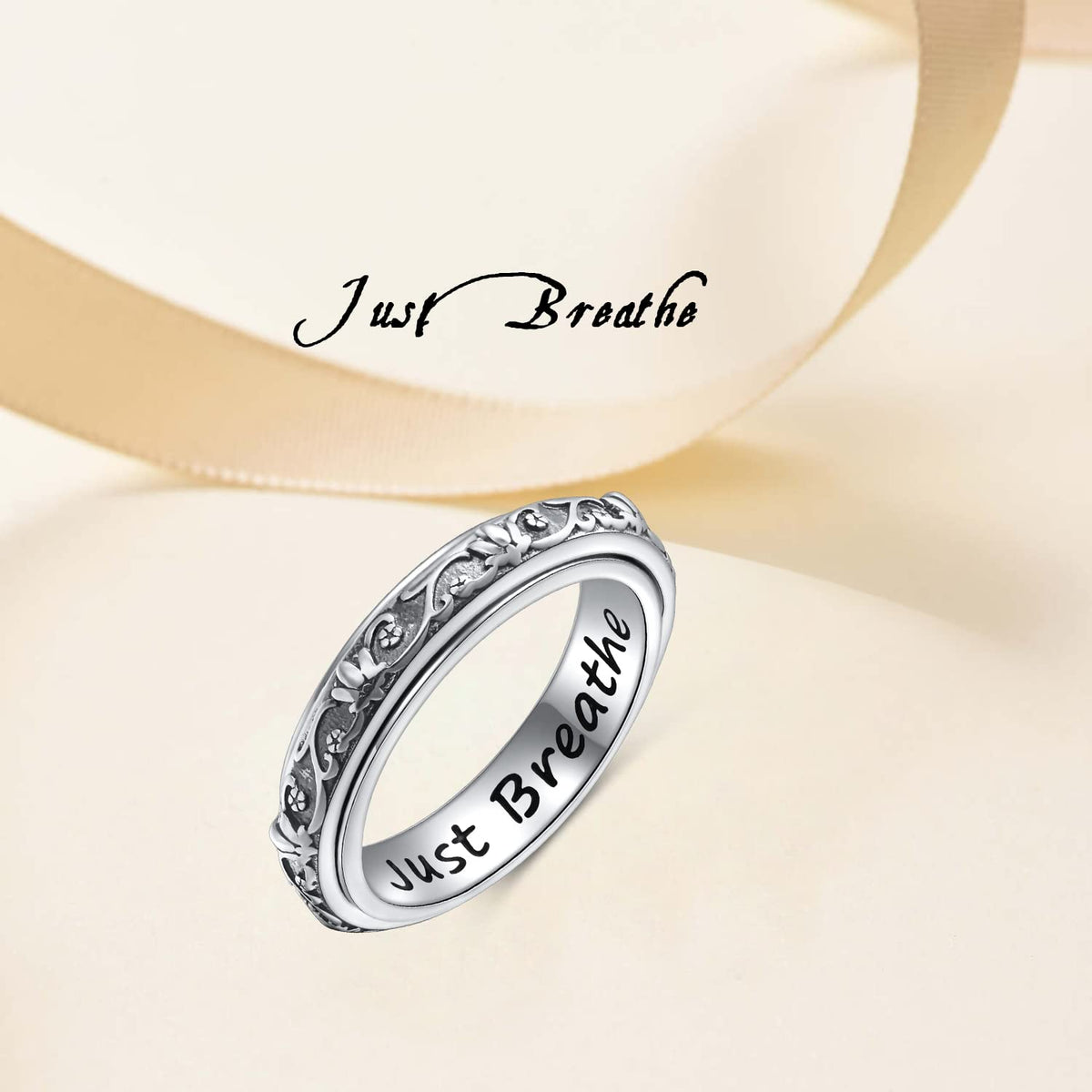 Ladytree Everyday Band illustrates versatile wear for daily life.