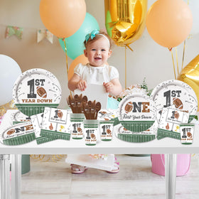 LANGASQUE complete party table setup simplifies hosting and cleanup.