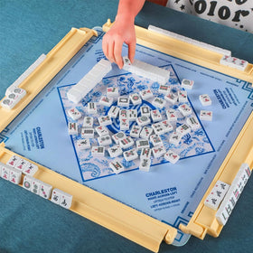 LaRandom gift-ready mahjong set appeals to enthusiasts and beginners