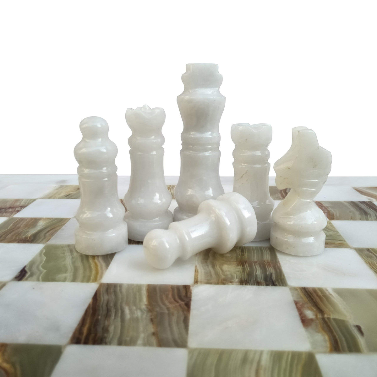 Lavish Chess Sets board weighs 14 pounds for stability
