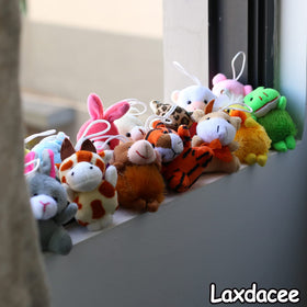 Laxdacee plush frog, compact 3-inch plush versatile for goody bags.