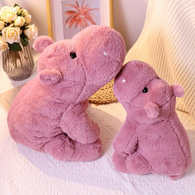 Leahaoe hippo cuddle position demonstrates approachable size