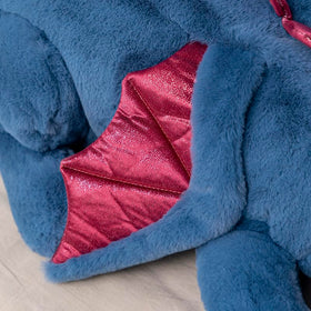 Leahaoe soft material dragon emphasizes lasting durability for daily snuggles