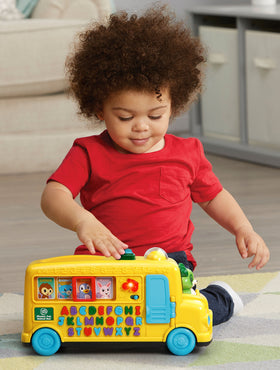 LeapFrog Phonics Fun Animal Bus letter-mode display demonstrating letter name and sound