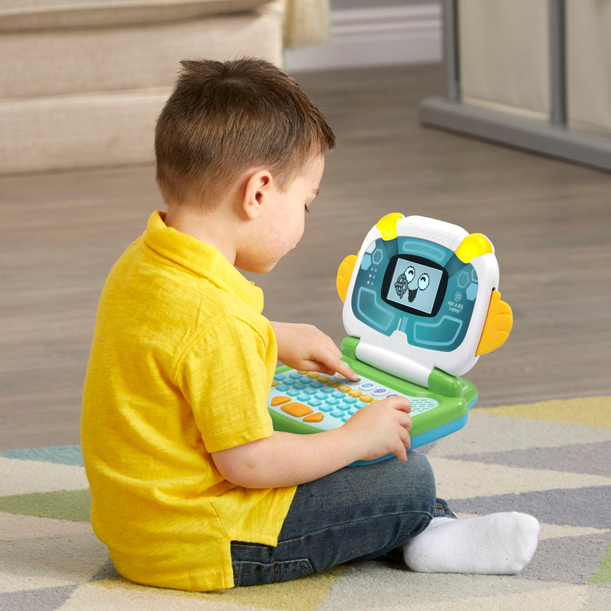 LeapFrog Pixel texting with Chip supports back-and-forth pretend conversations.