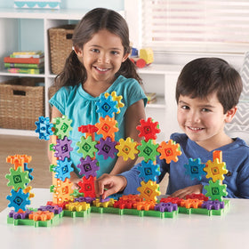 Learning Resources gears base plates enable versatile constructions for playful learning.