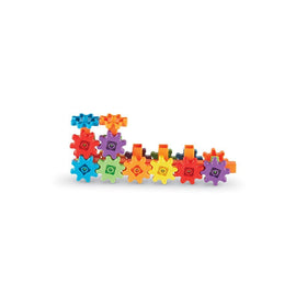 Learning Resources Gears Starter Building Set includes an activity guide to spark guided exploration.