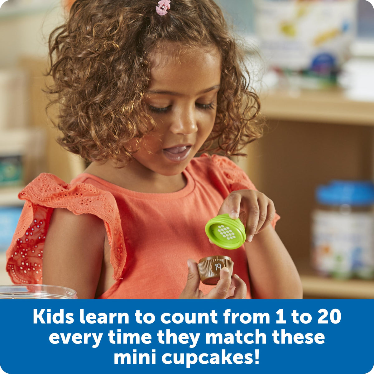 Learning Resources Mini Counting Cupcakes inner dots help match numbers visually.
