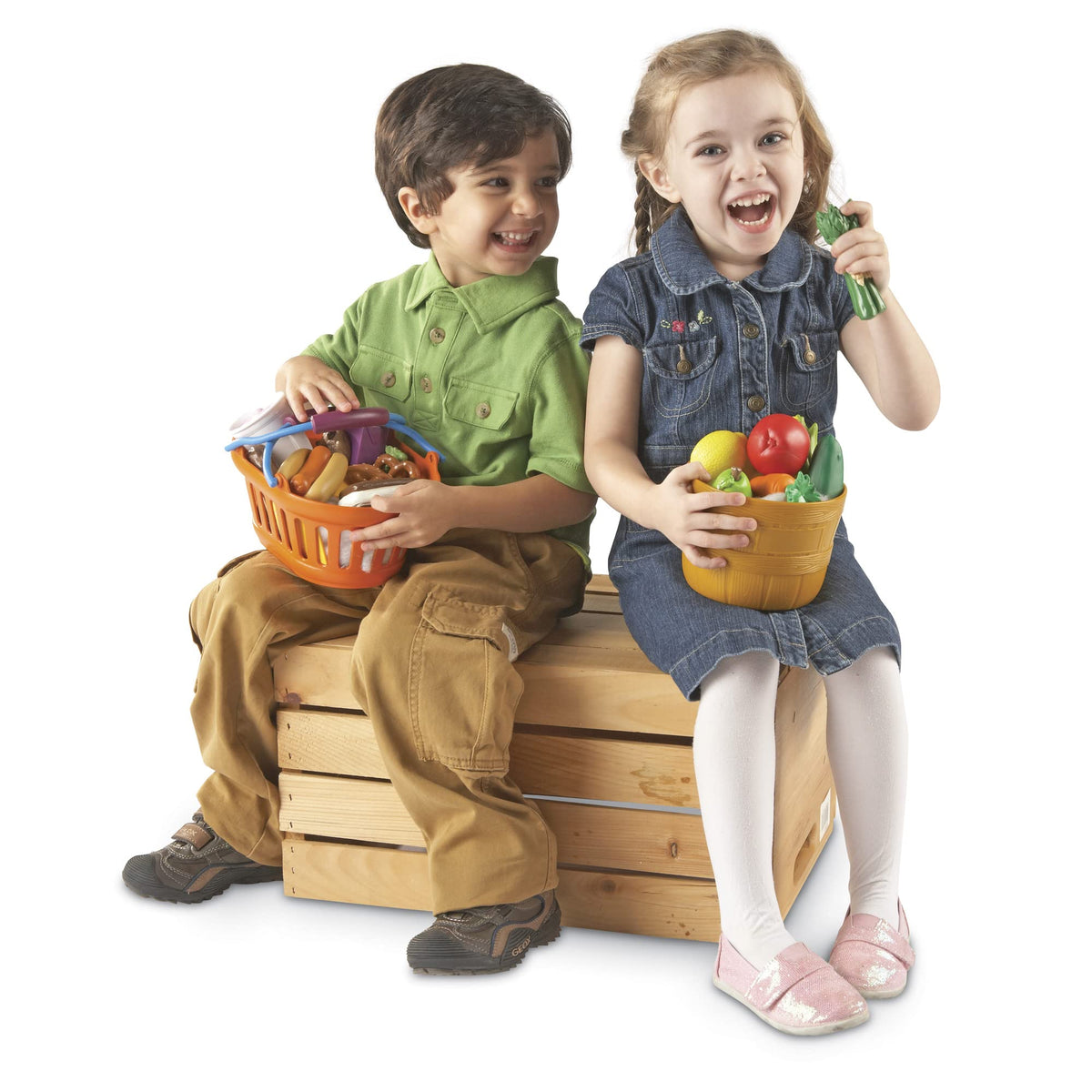 Learning Resources New Sprouts Deluxe Market broccoli and carrots for healthy eating exploration