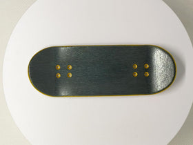 LEEFAI Maple deck 34x96mm with medium kicks and concave for control