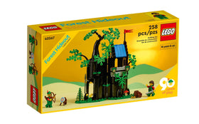 LEGO 40567 Forestmen Forest Hideout: textured tree branches for authentic display.