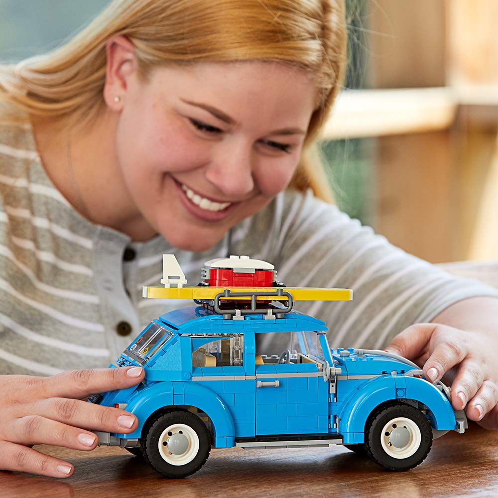 LEGO Beetle 10252 side view show curved fenders and hubcaps for faithful nostalgia