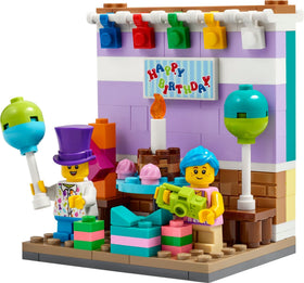 LEGO 40584 Birthday Diorama detail candles and banners ideal for desk shelf decor.