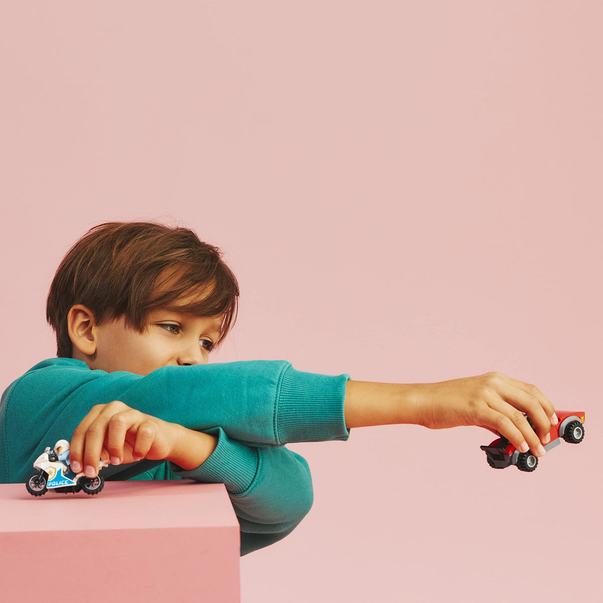 LEGO City Police Bike Chase crook minifigure adds tension to stories