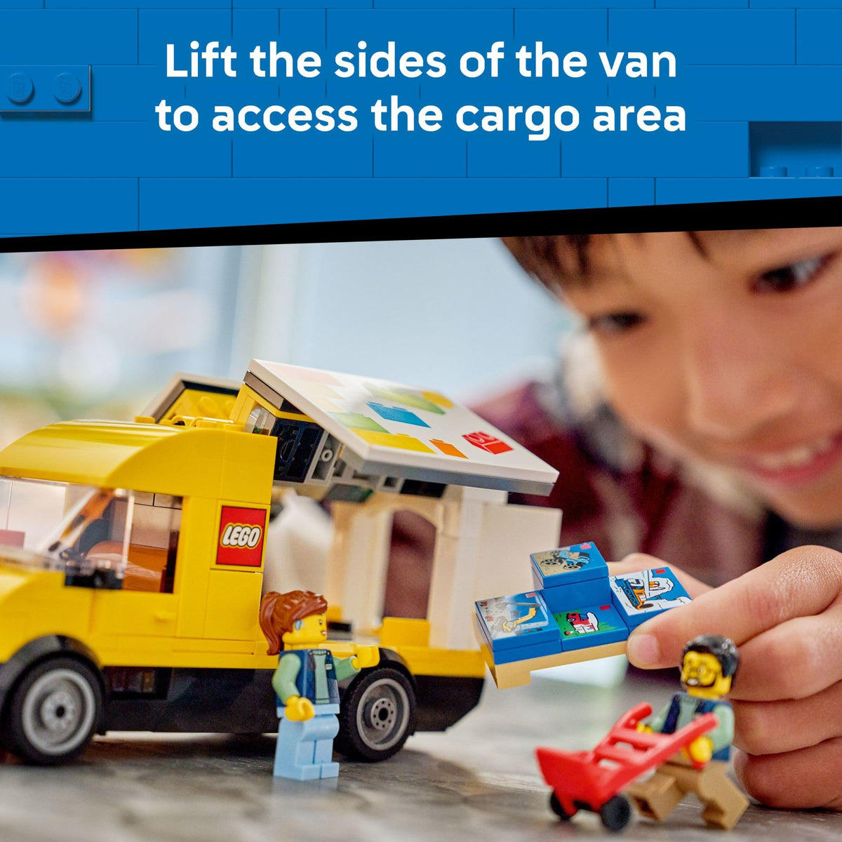 Pallet and four mini boxes for loading and organization in LEGO City Van set.