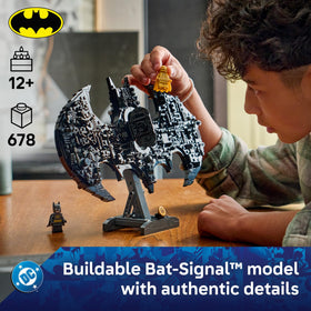 Golden Batman minifigure adds collectible appeal for display and storytelling.