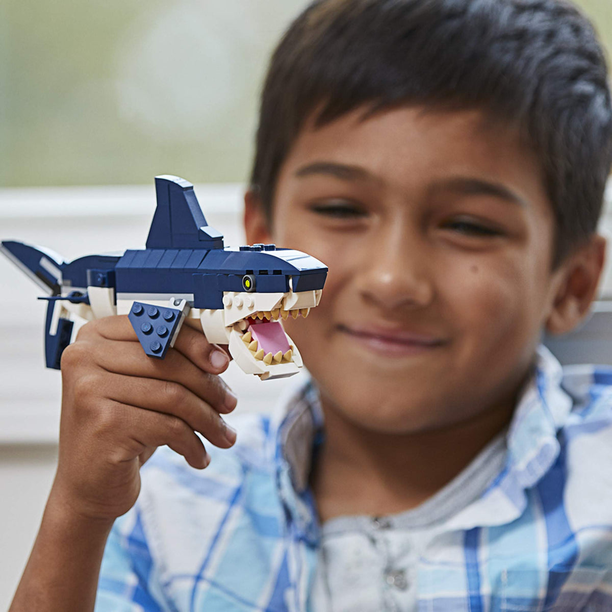 LEGO Deep Sea Creatures squid: flexible underwater adventures.