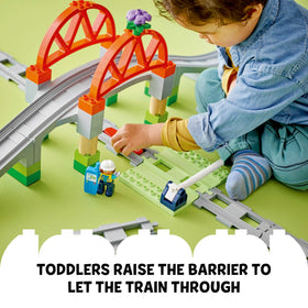 LEGO DUPLO Town compatible with 10427 and 10428 trains expands learning play.