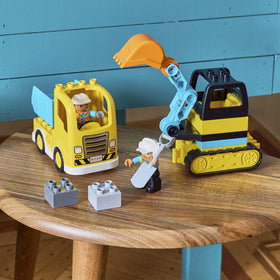 LEGO DUPLO Truck Tip Function: adds realistic truck motion for engaging play.