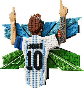 LEGO Lionel Messi wall hanging enables easy display on wall or shelf.