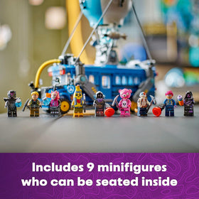 Pickaxes included to customize builds and enhance pretend adventures.
