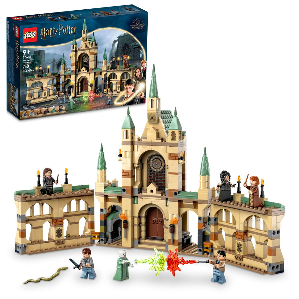 LEGO Harry Potter Battle of Hogwarts courtyard - imaginative dueling play.