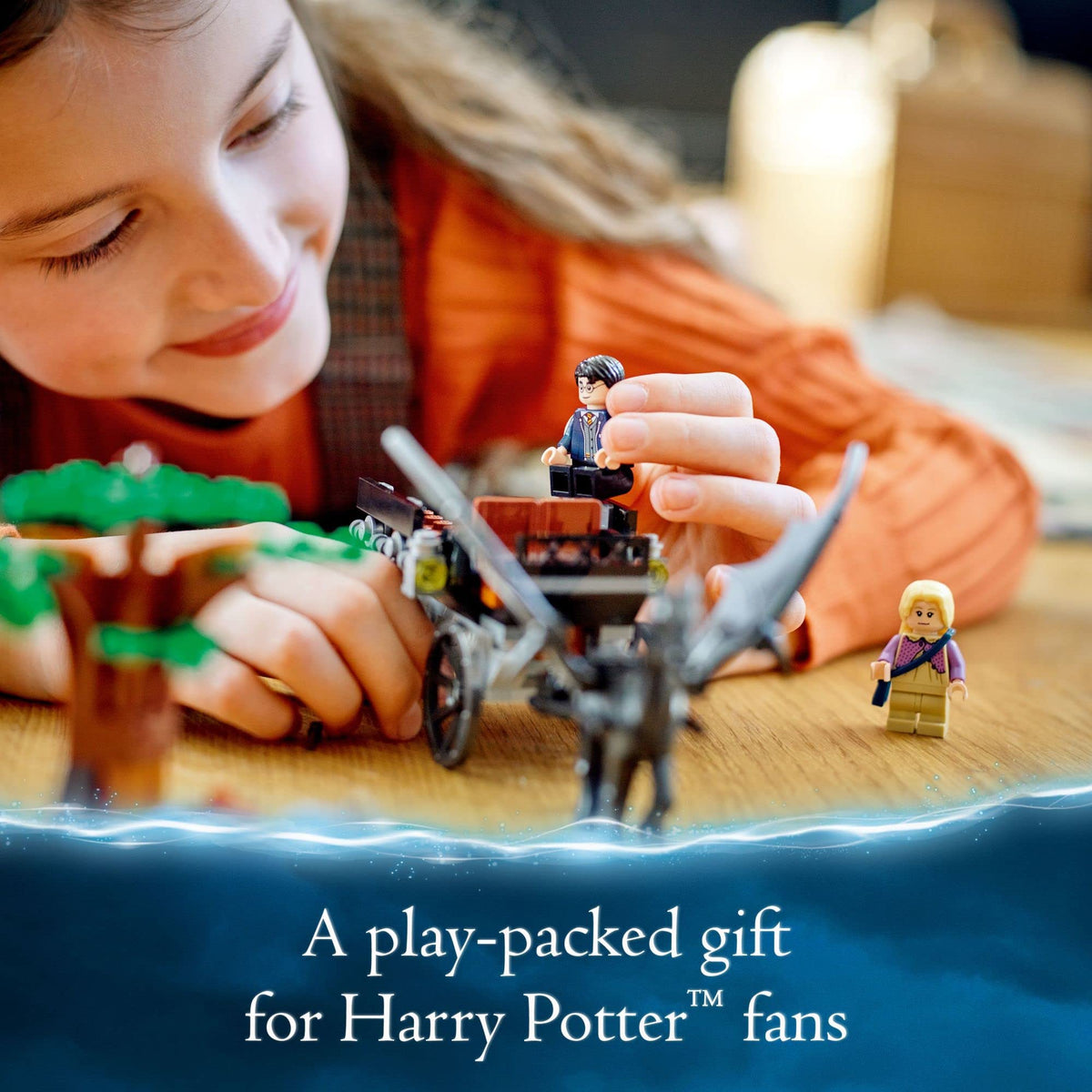 Accessories like meat, apple, mushroom, and The Quibbler enrich storytelling moments.
