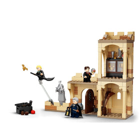 LEGO Harry Potter Hogwarts First Flying Lesson packshot showing 264 pieces