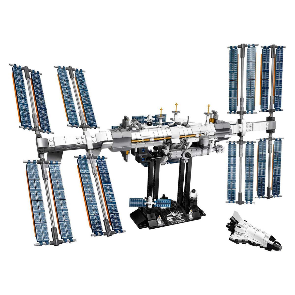 LEGO Ideas 21321 ISS front view for an impressive display centerpiece.