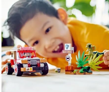 LEGO Jurassic Park Dilophosaurus Ambush jeep toy sparks action-packed adventures.