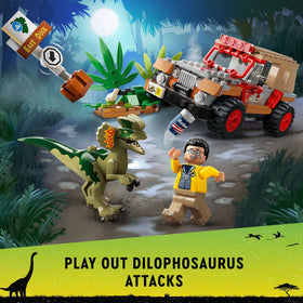 LEGO Jurassic Park Dilophosaurus Ambush muddy minifigure adds rugged play texture.