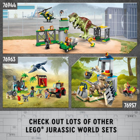 LEGO Jurassic World minifigures Darius and Sammy expand play narratives