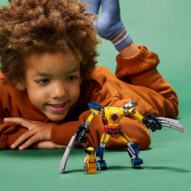 LEGO Marvel Wolverine Mech Armor movable limbs enable dynamic poses.