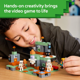 LEGO Minecraft skeleton figures join scenes for dynamic battles.