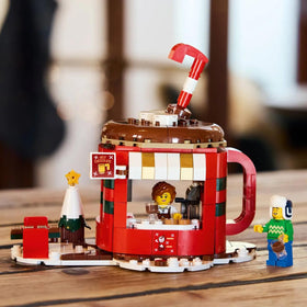 LEGO 40776 minifigures add festive storytelling and imaginative play