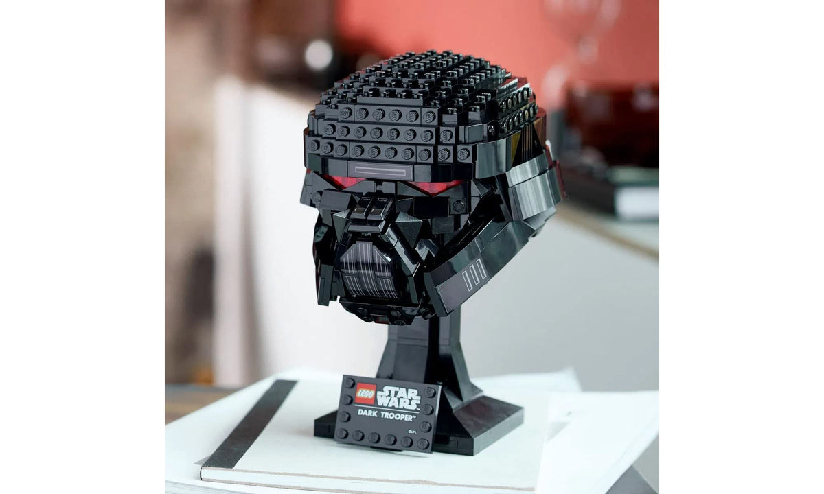 LEGO Star Wars Dark Trooper Helmet packaging shot for gift-ready presentation.