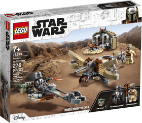 Mandalorian minifigure included in LEGO Trouble on Tatooine 75299 for hero-led scenes.