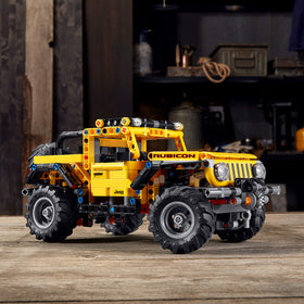LEGO Technic Jeep Wrangler 4x4 build and display: engaging engineering journey