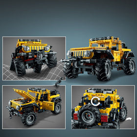 LEGO Technic Jeep Wrangler 4x4 spare tire: authentic detail on display and play