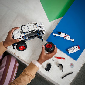 Realistic colors and stickers on the Dalmatian design inspire authentic Monster Jam play.