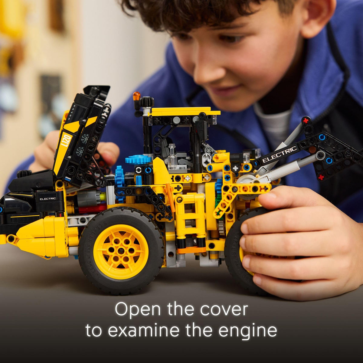 Engine gear display reveals spinning gears for a peek at mechanism design