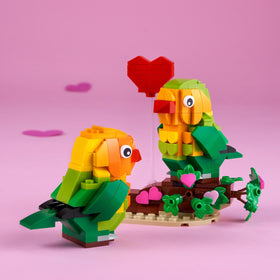 LEGO Valentine Lovebirds display model at 11.5 cm tall for shelves