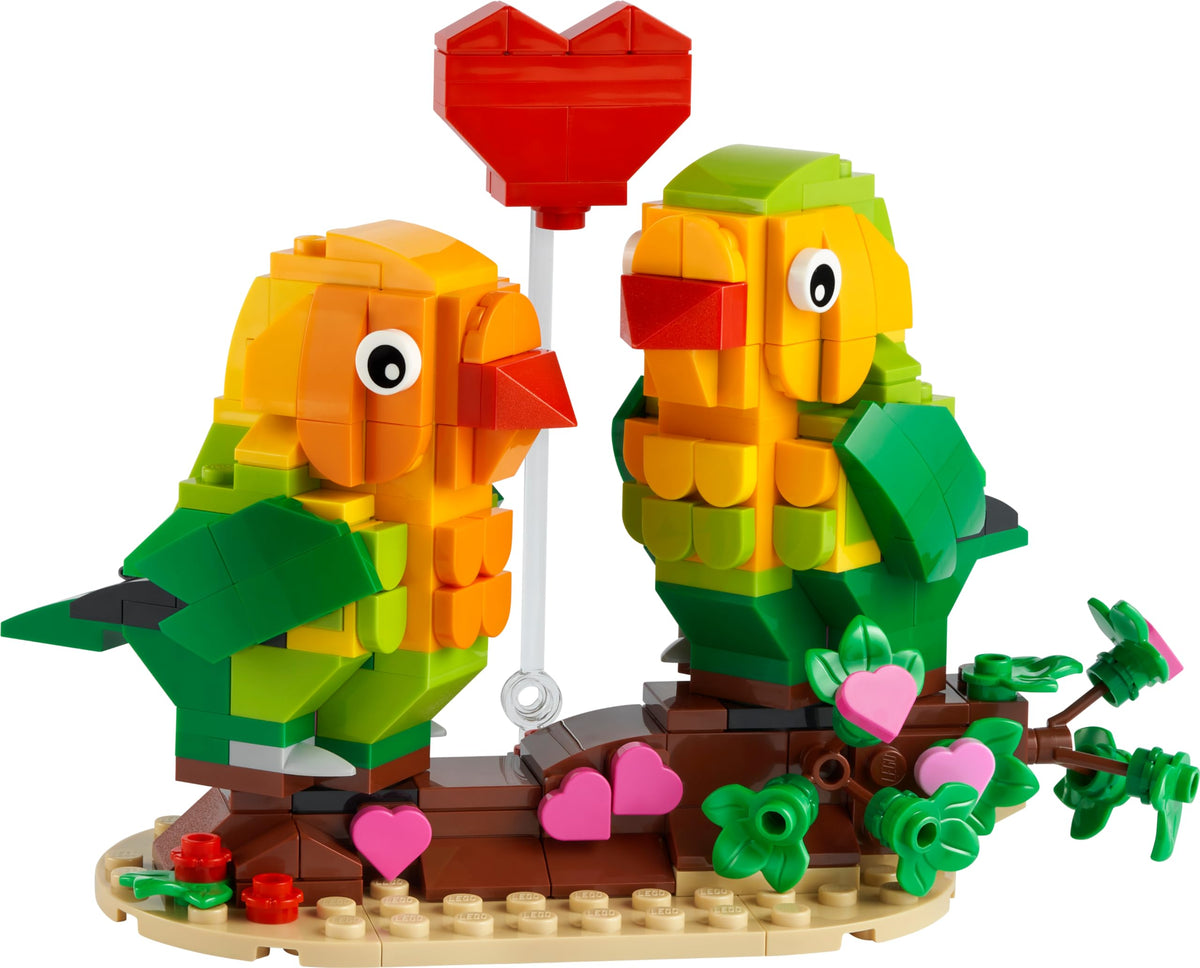 LEGO Valentine Lovebirds gift set, ideal for kids aged 8 and up