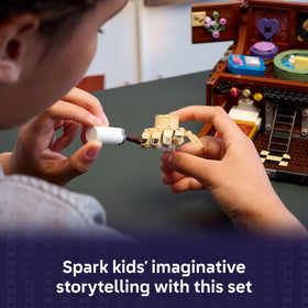 LEGO Wednesday trunk shower mechanism interactive feature enhances realism during play.