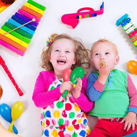 Lenwen classroom maracas in neon colors to spark creativity and coordination
