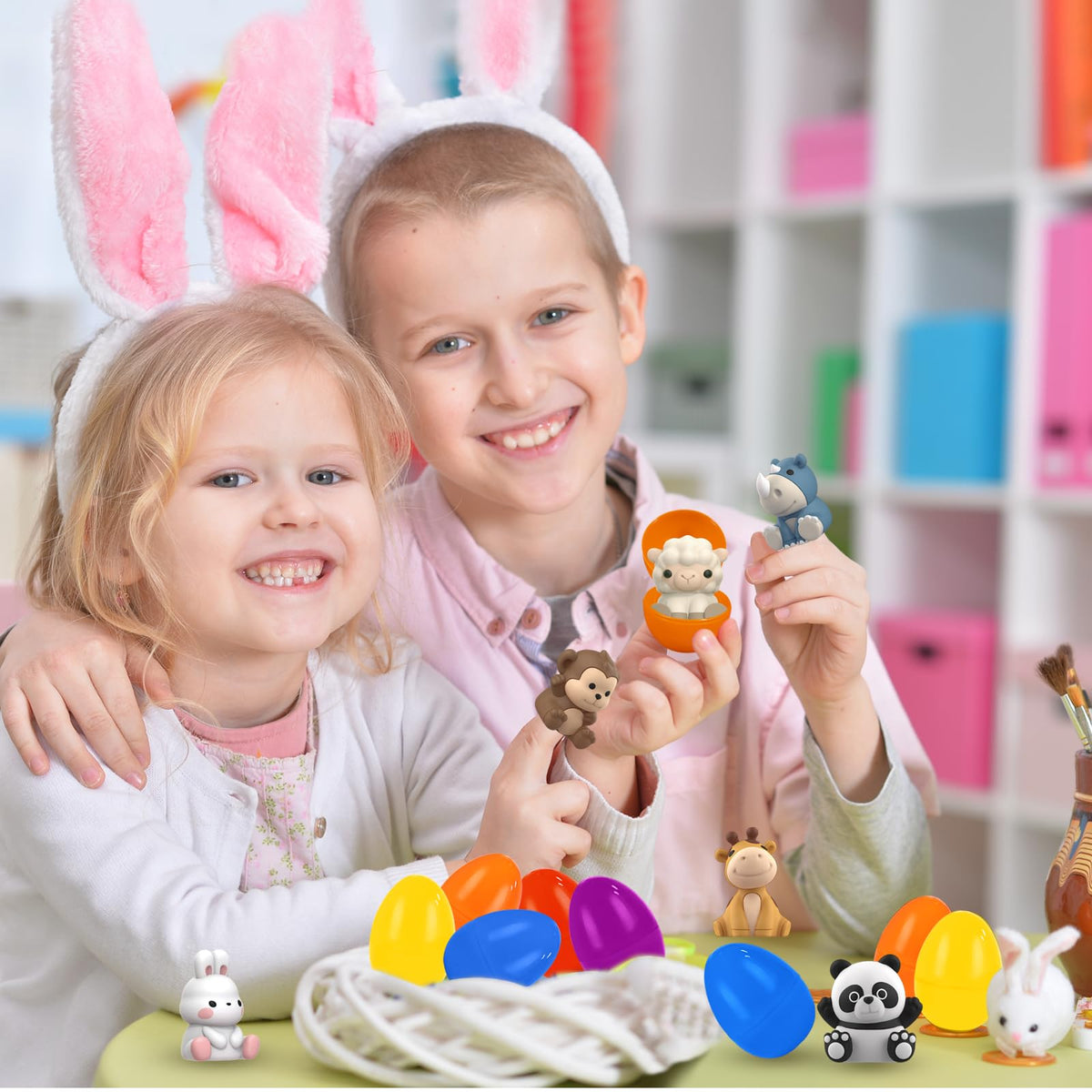Letapapa monkey finger puppet supports playful character exchanges